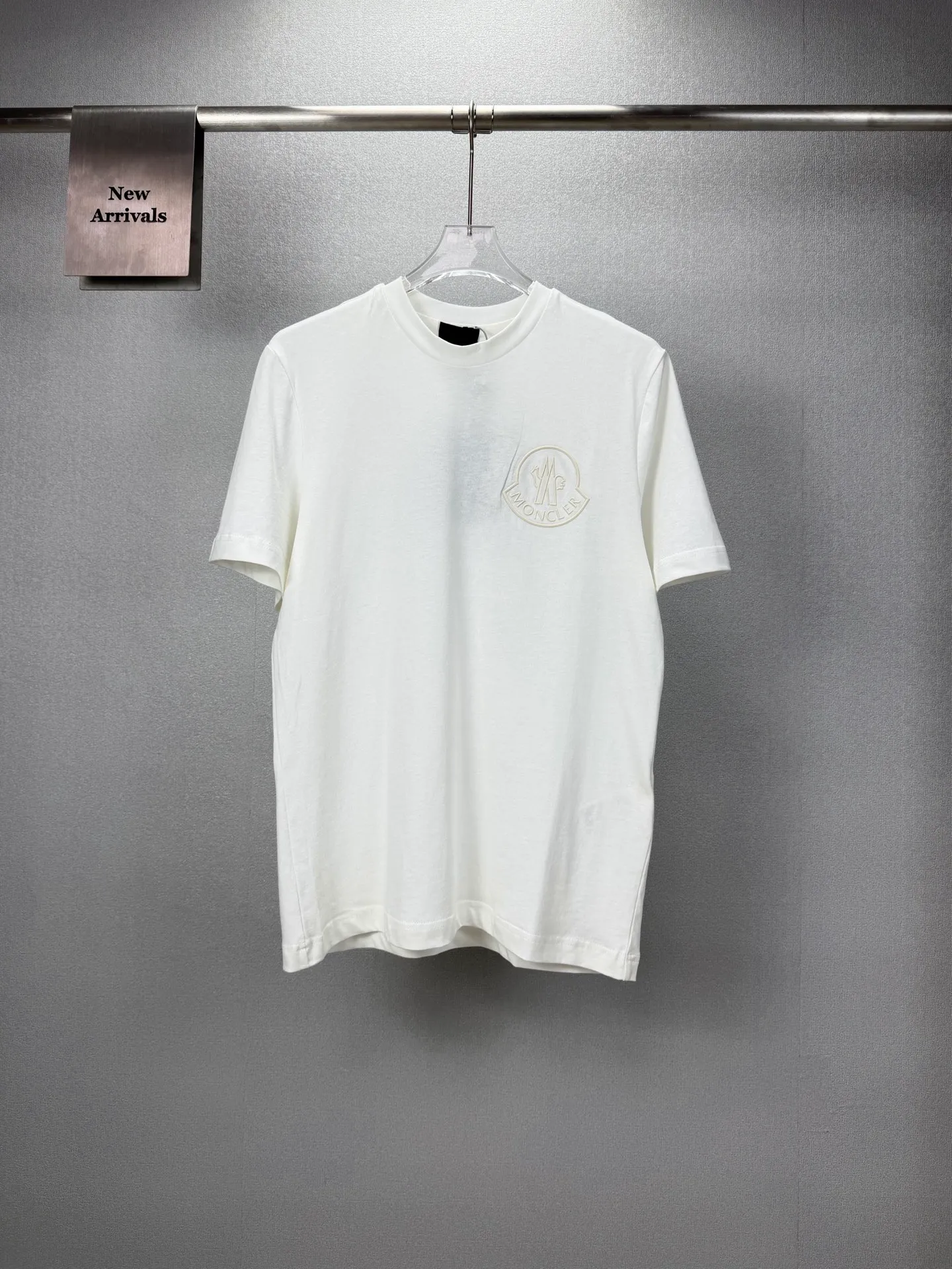 P130 2026New Arrival logo T 🔥 🔥 🔥 Same Style Quality😘😘 280 Versatile T 👍 ：Black、White Size：S-XL